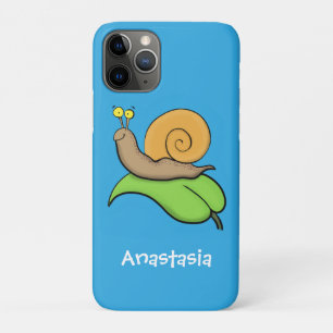 葉の漫画の上の可愛い、幸せなカタツムリイラストレーション iPhone 11 PROケース
