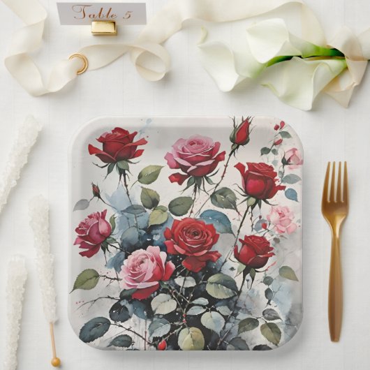 葉の長い茎の赤とピンクのバラ ペーパープレート (ウェディング)