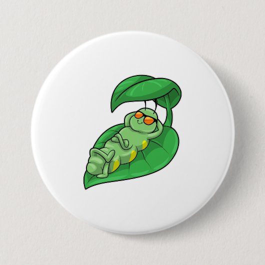 葉付き毛虫 缶バッジ (正面)