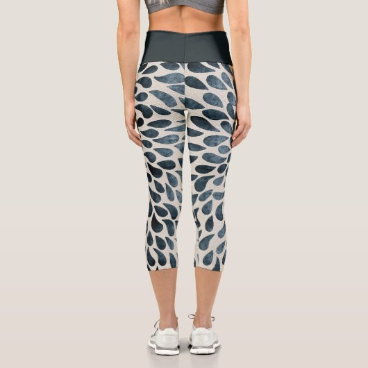 葉可愛い柄 カプリレギンス (裏面)