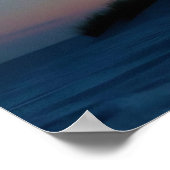 葉威厳のあるのない木の後ろに昇る満月 ポスター (角)