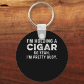 葉巻の喫煙者ハミドルたばこ葉巻の恋人を保持 キーホルダー (正面)