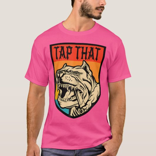葉巻を吸うタップ・ザ・ピットブル Tシャツ (正面)