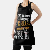 葉巻を吸って犬の葉巻を愛撫したい エプロン (インサイチュ)