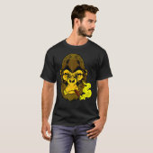 葉巻喫煙は男性のための黄色いゴリラを見て意味 Tシャツ (正面フル)