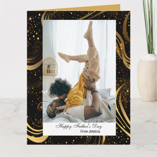 葉状の渦巻きモダンスクリプトHappy Father Day写真 カード (正面)