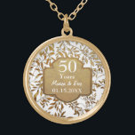 葉金ゴールド50結婚周年 ゴールドプレートネックレス<br><div class="desc">パステルミント結婚アクアバックグラウンドの素敵な50thゴールデンズ記念デザインと金ゴールドのオーバレイエレガントド葉で。金ゴールドバナーとカスタム文字領域のマッチングをカスタマイズ可能。のリンクを使用して、背景を白または別の色クリックに変更でカスタマイズきます。このデザインは私の店の他のアイテムで利用可能である。</div>