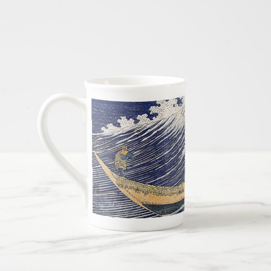 葛飾北斎。海波 ボーンチャイナマグカップ (左)