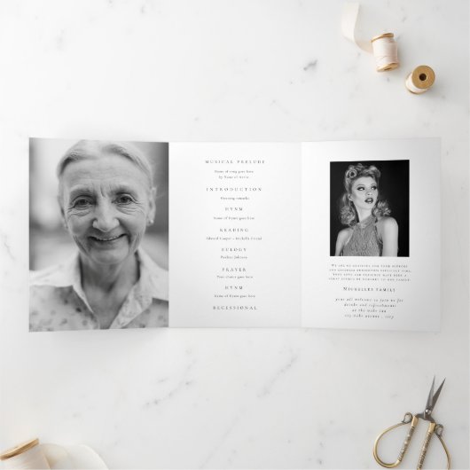 葬儀の死亡順の写真追悼碑 三つ折りプログラム (内部)