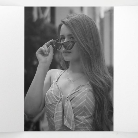 葬儀の紫色の花写真 三つ折りプログラム (内部中)