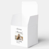 葬儀の記念の愛情の中で年を追加 フェイバーボックス (オープン)