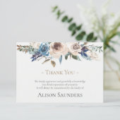葬儀サンキューカード |ボタニカルベージュ&ブルー サンキューカード (スタンド正面)