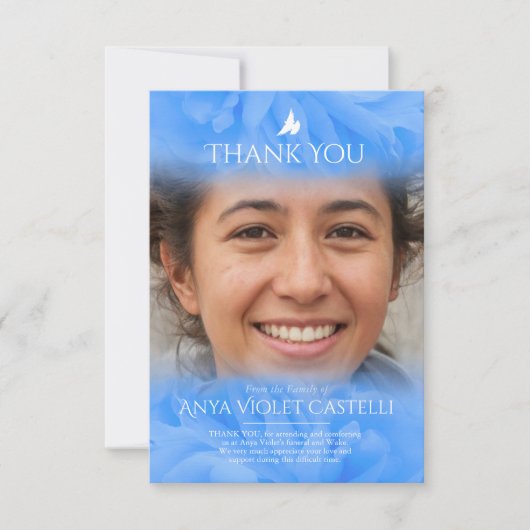 葬儀ブルーのソフトバラ写真ファミリーサンキューカード サンキューカード (正面)