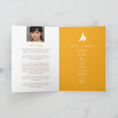 葬儀プログラムの順序の黄色のバラの写真 プログラム (内部)