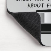 葬儀屋または葬儀屋のおもしろいな霊柩車のデザイン マウスパッド (コーナー)