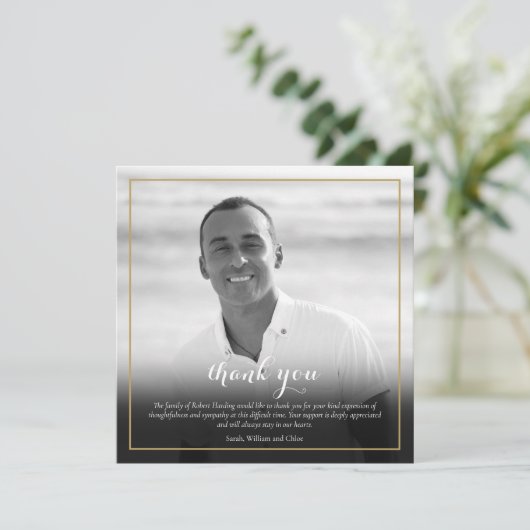 葬儀 フォト ブラック&ホワイト エレガント スクエア サンキューカード (スタンド正面)