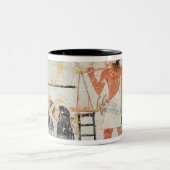 葬列の哀悼者のグループ ツートーンマグカップ (中央)