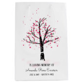 葬式の思い出を愛するピンクの花の木 ミディアムペーパーバッグ (正面)