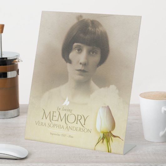 葬式の白いバラの写真の記念写真 台座サイン (インサイチュ)