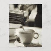 蒸気を発する新しいコーヒー作成/加えることの芸術 ポストカード (正面)
