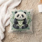 蓮のポーズに座って太ったパンダ禅 クッション (ブランケット)