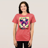 蓮の花に冠を被ったアニメ少女 トライブレンドTシャツ (正面全面)