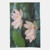 蓮の花の満開、中国 キッチンタオル (縦)
