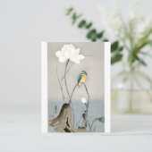 蓮の花を持つカワセミ – Ohara Koson – 白 ポストカード (スタンド正面)