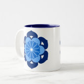 蓮の花マンダラ藍とライトブルー ツートーンマグカップ (正面左)