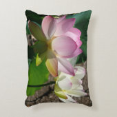 蓮の花I アクセントクッション (正面(垂直))