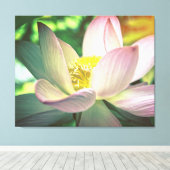 蓮カラフル花 キャンバスプリント (インサイチュ (ウッドフロア))