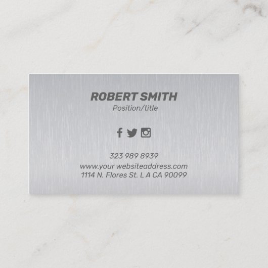 薄いグレーのブラシ仕上げアルミテクスチャ 名刺 (裏面)