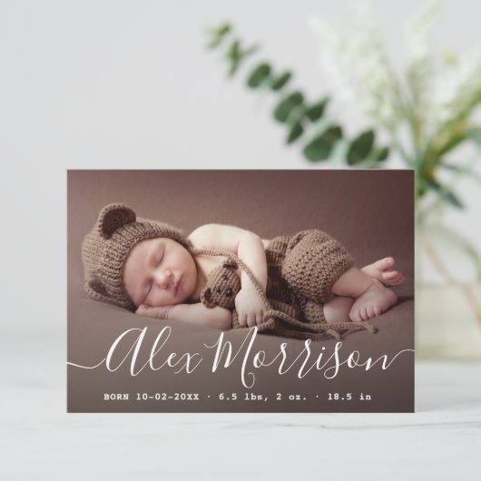 薄いレタリングの出生告知カード 招待状 (スタンド正面)