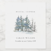 薄い緑と青の松の木の森のウェディングシャワー ワインラベル (シングルラベル)