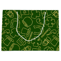 薄い緑のアイルランド風の輪郭を持つ緑