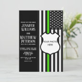 薄い緑のライン バッジ写真挿入 招待状 (スタンド正面)