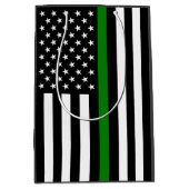 薄い緑の線のフラグ:愛国的な軍隊退役軍人 ミディアムペーパーバッグ (正面)