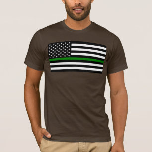 薄い緑の線のフラグ:愛国的な軍隊退役軍人 Tシャツ