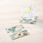 薄い緑色とクリーム色の花の誕生日名前 スクエアペーパーコースター (インサイチュ)