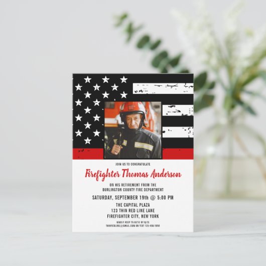 薄い赤線の写真消防士の退職パーティー インビテーションポストカード (スタンド正面)