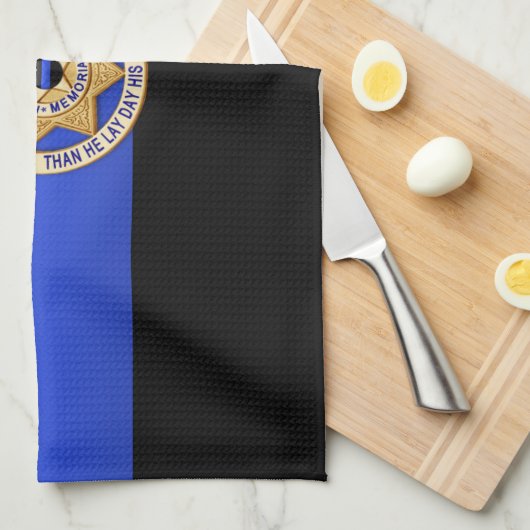 薄い青い線のフラグとバッジ キッチンタオル (四つ折り)