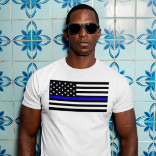 薄い青い線の支持警察を持つアメリカ国旗 Tシャツ