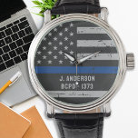 薄い青い線 – アメリカ国旗 – 警察 腕時計<br><div class="desc">シンブルーライン警察の腕時計 – 警察旗の色のアメリカ国旗のデザイン、動揺してデザイン。警察官へのお気に入りの素敵な贈り物。名前でパーソナライズ。COPYRIGHT © 2020 Judy Burrows,  Black Dog Art - All Rights Reserved.</div>