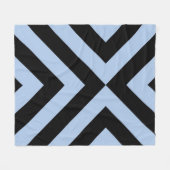 薄い青と黒の山形 フリースブランケット (正面(横))