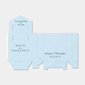 薄い青のミニマリスト結婚式の名前と日付 フェイバーボックス (折り畳みなし)