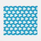 薄い青の帆船の模様 フリースブランケット (正面(横))