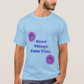 薄い青色のハーフスリーブTシャツ Tシャツ