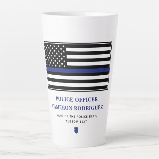 薄パーソナライズされたい青い線の警察官旗 カフェラテマグ (正面)
