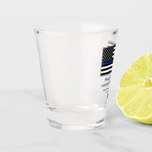 薄パーソナライズされたい青い線の警察官旗 ショットグラス (左)