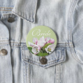 薄ピンクのリンゴの花の花嫁の結婚式のボタン。 缶バッジ (インサイチュ)